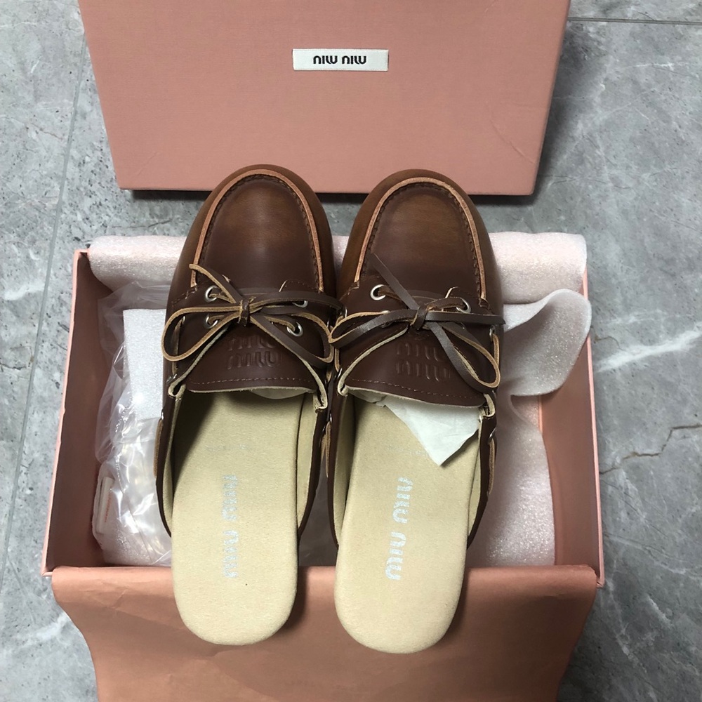 Miu Miu Refined Bow Loafer Mules - Picture 6 of 7